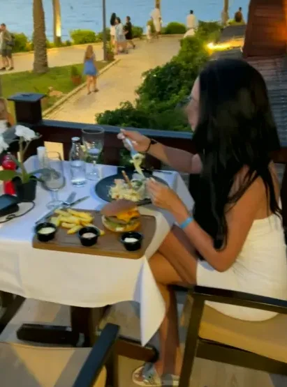 Antía, 38 años