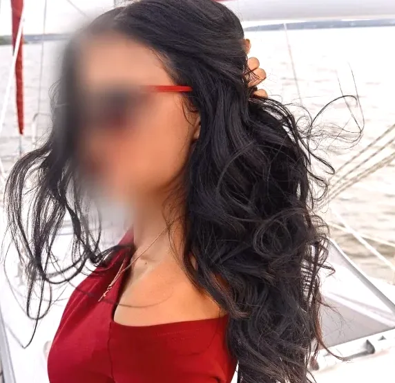 Lara, 35 años